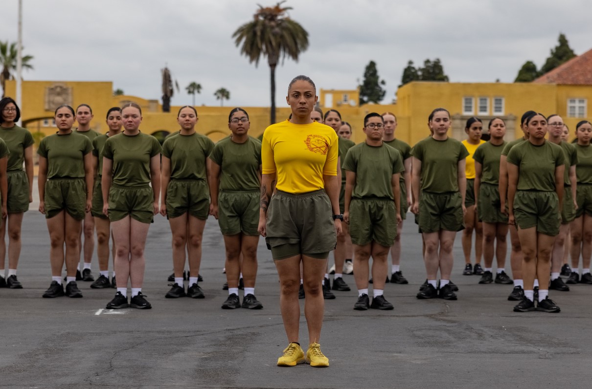 Panel: Marines Should Integrate Women Into Platoons as Part of Recruit Training