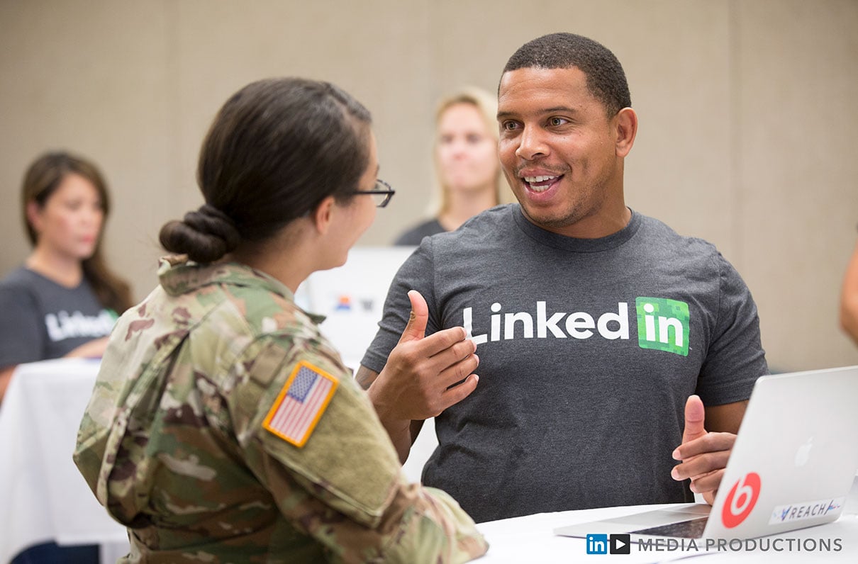 LinkedIn Earns MOAA Award for Commitment to Transitioning Troops, Spouses
