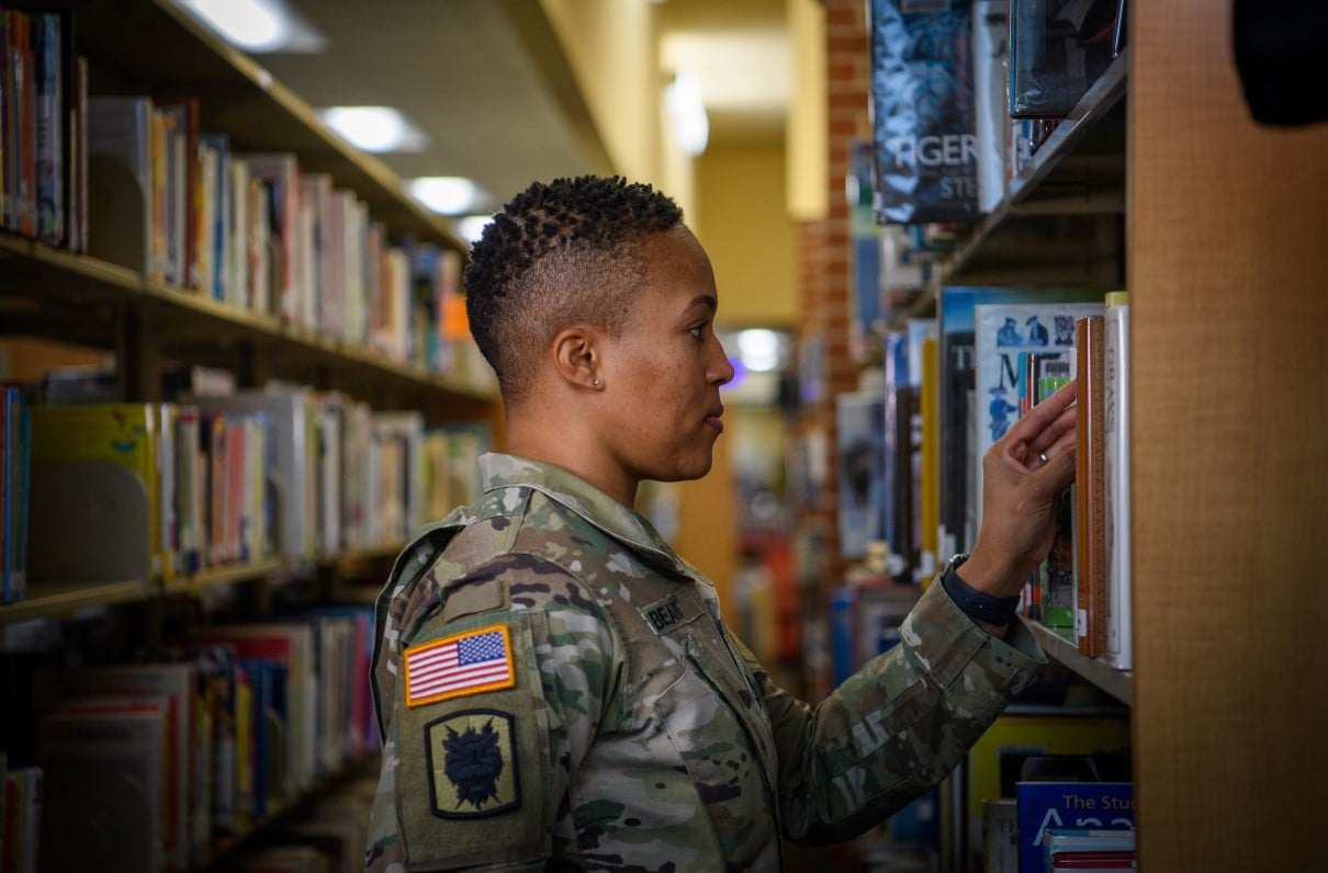 Add These 5 Books to Your Summer Contemporary Military Reading List
