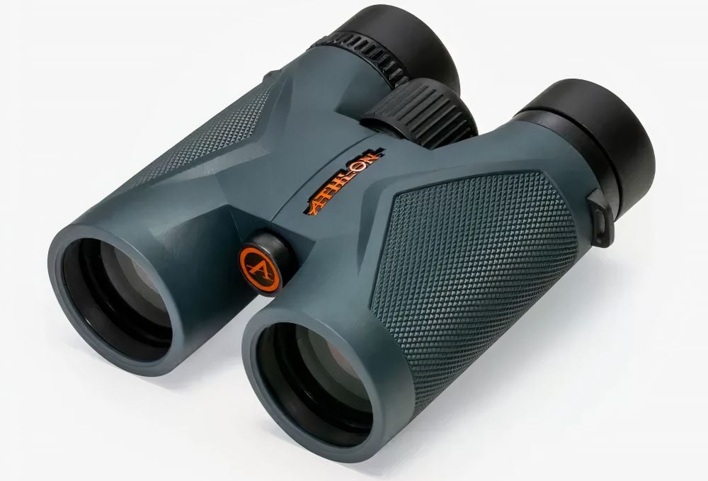 gift-guide-2025-binoculars-internal.jpg
