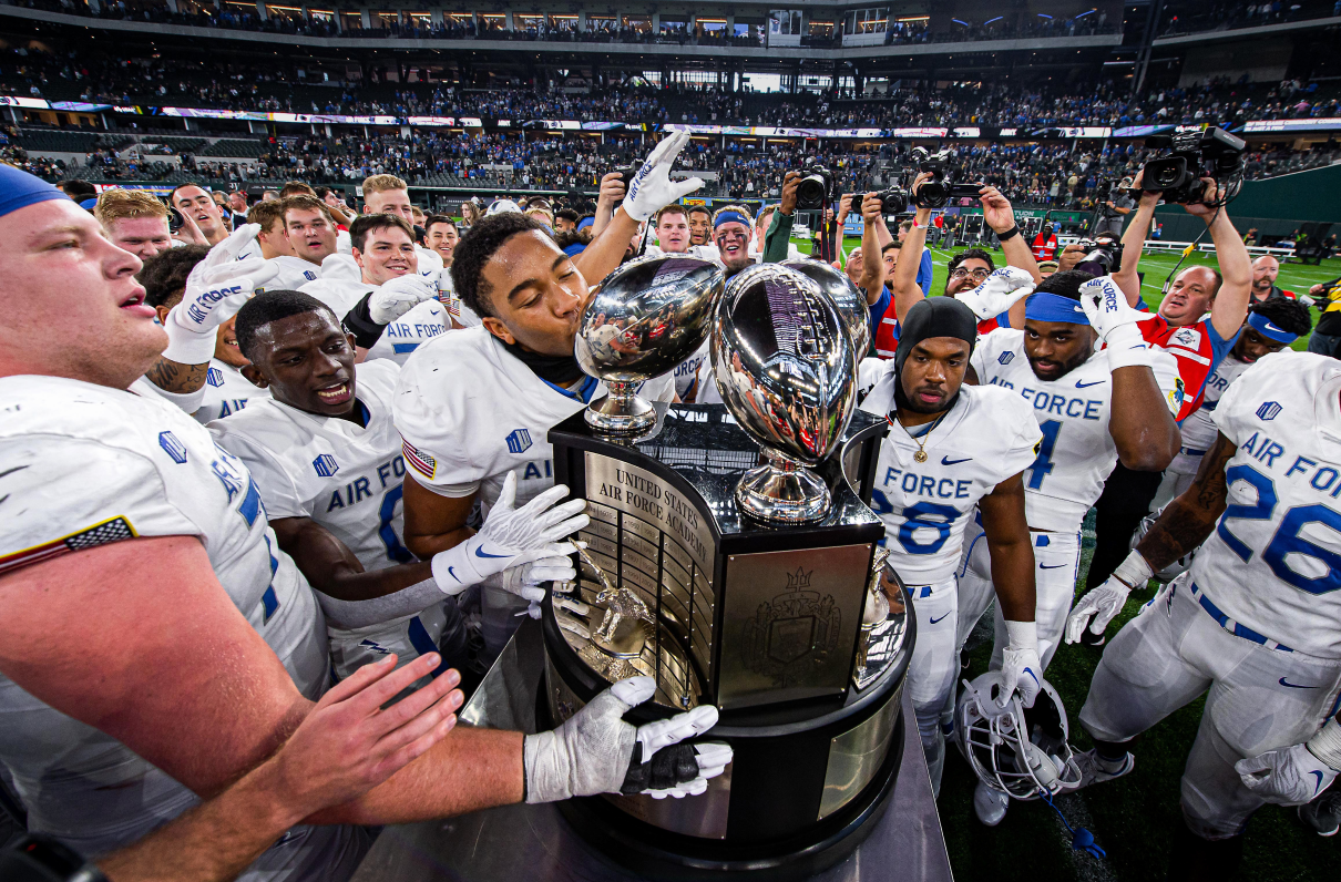 Get Ready for Rivalry Games: 5 Quick Hits on the Commander-in-Chief’s Trophy