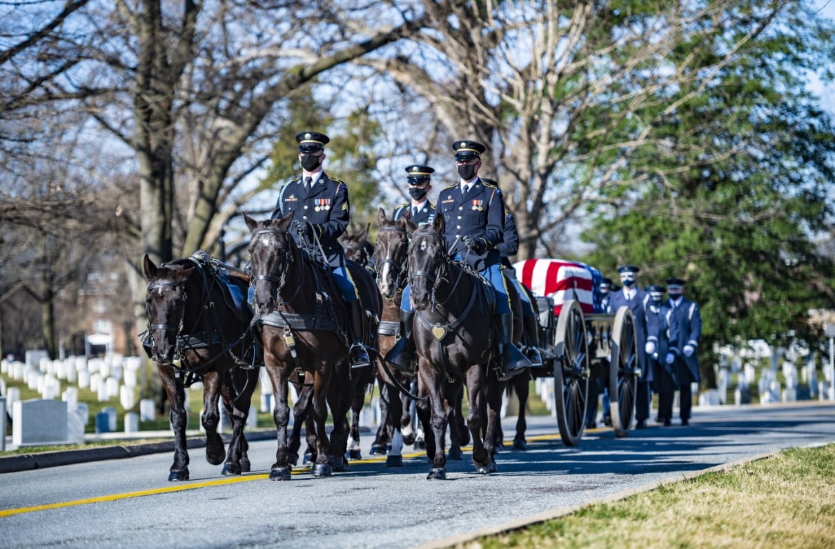 Take Action: Ask Your Lawmaker to Preserve the Prestige of Our National Cemetery