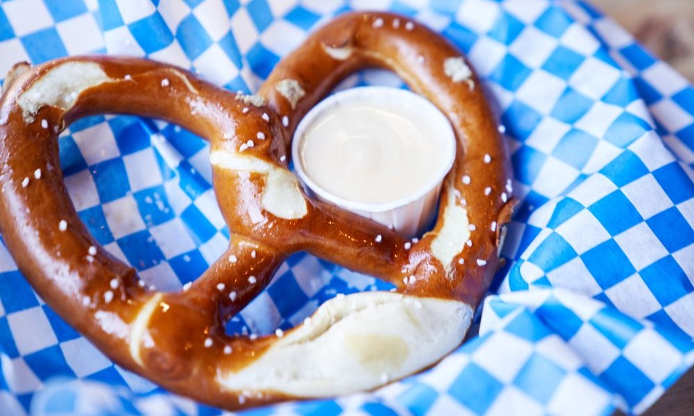 0626-mom-lp-washington-pretzel-internal.jpg