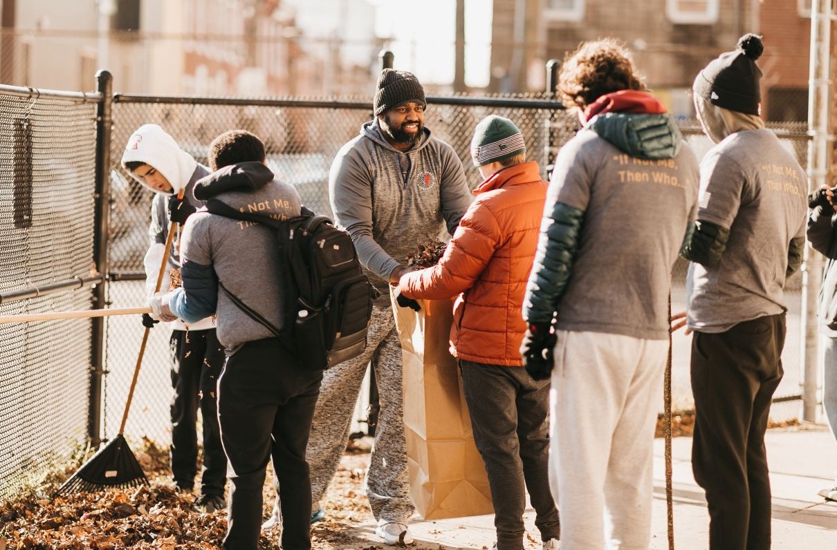 MOAA’s Spring Retirement Guide: ‘A Desire to Serve’