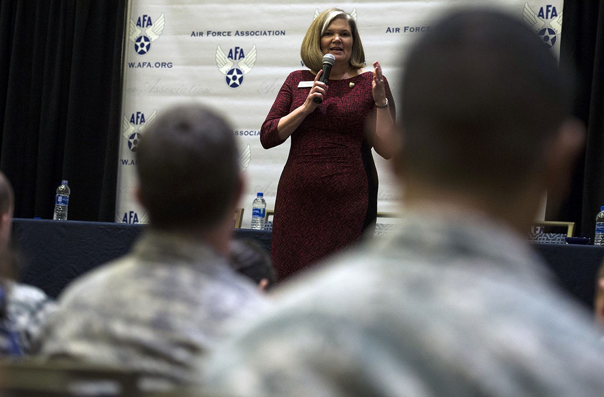 Air Force Spouse Offers Message of Strength, Survival
