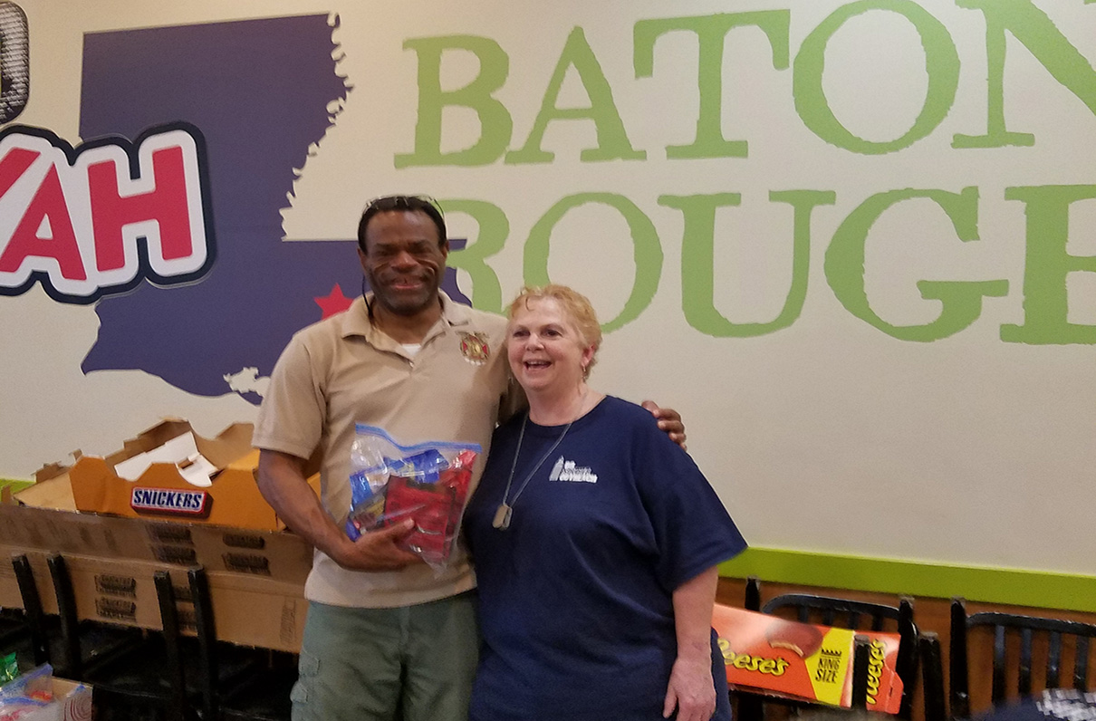 Louisiana Chapter Works With Local Group to Send Care Packages to Troops