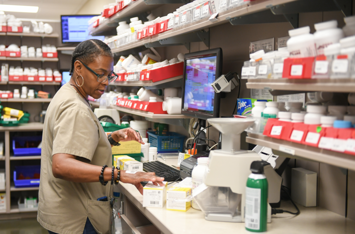 Starting Jan. 1, TRICARE Beneficiaries Must Reconfirm Mail Order Refills 