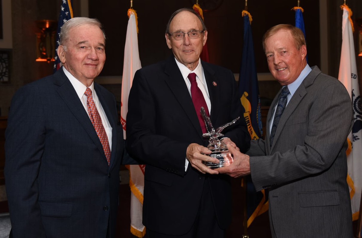 MOAA Honoree Rep. Phil Roe Announces Plans to Retire from Congress