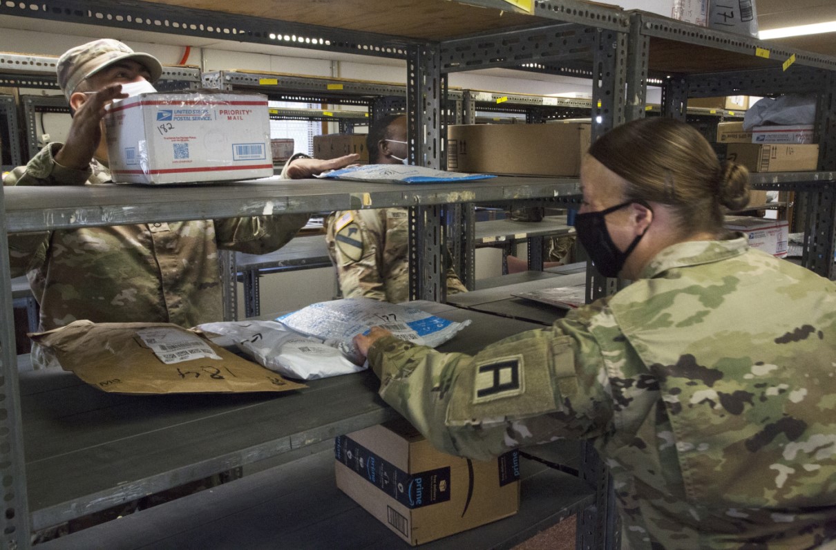 Sending Military Mail Overseas? Don’t Miss These Holiday Deadlines