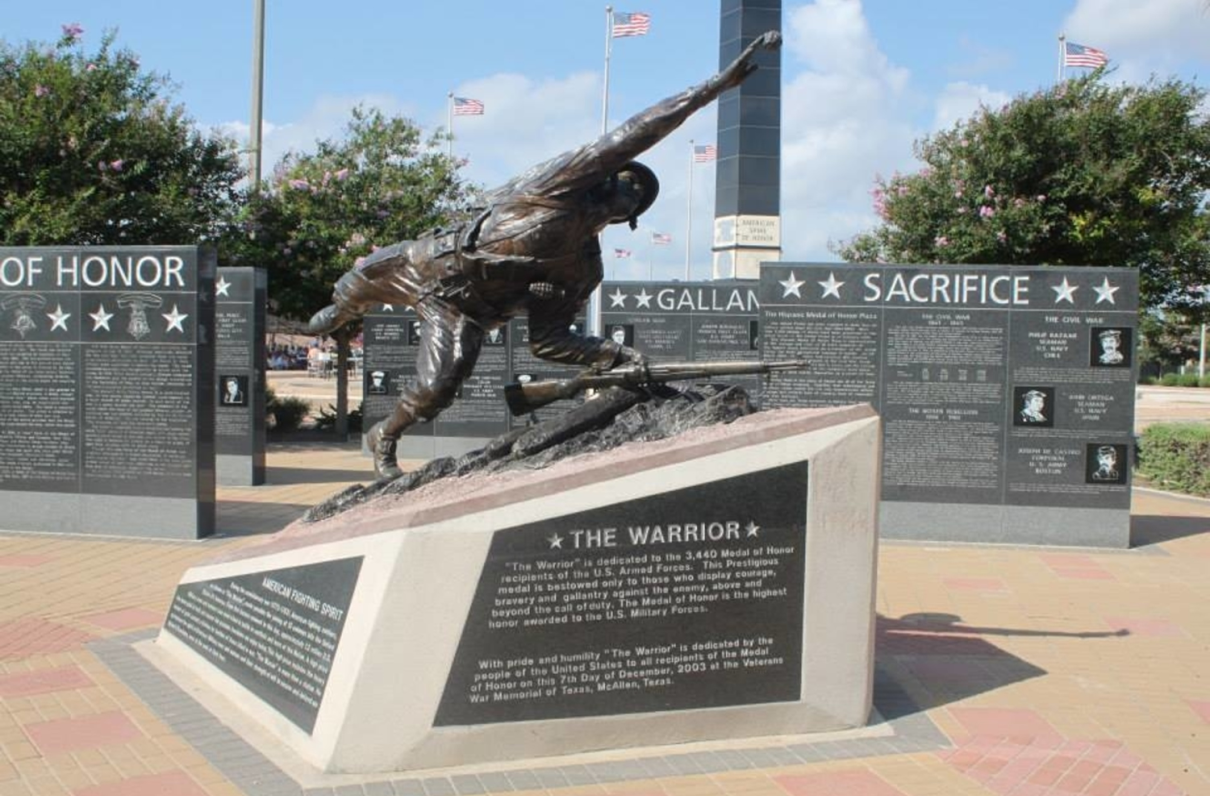 texas-war-memorial-internal-close.png