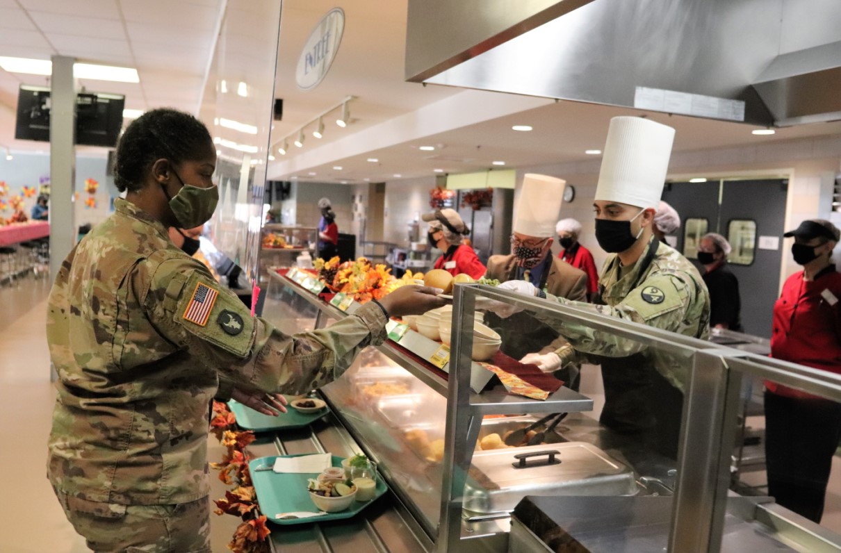 Here’s What US Servicemembers Around the World Will Devour This Thanksgiving