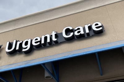 urgent-care-sign-2021-tw.jpg