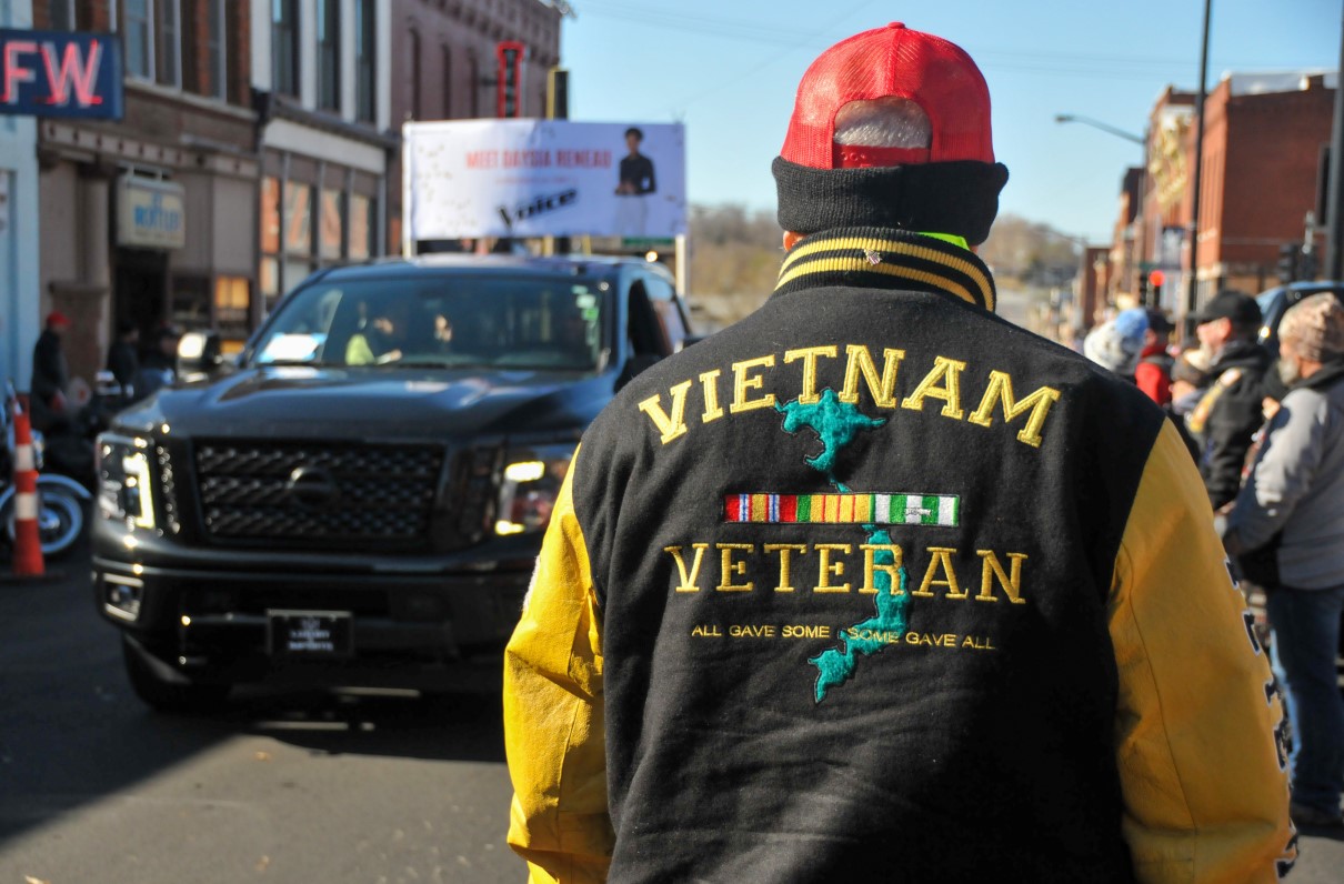 These MOAA-Backed Bills Will Help the VA Support Older Veterans 