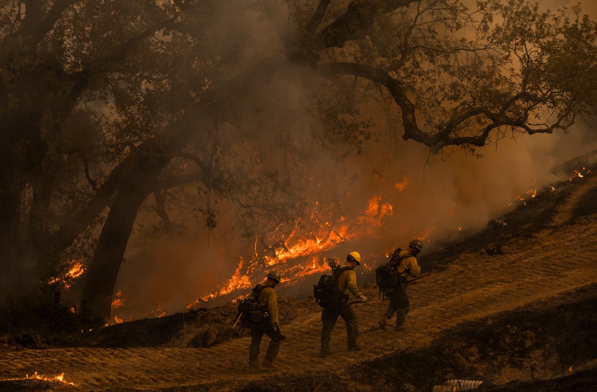 What Veterans, Retirees in Areas Affected by California Wildfires Need to Know