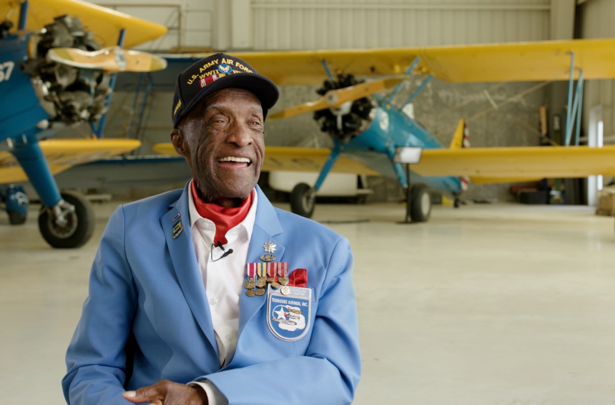 Tuskegee Airman Shares His Story