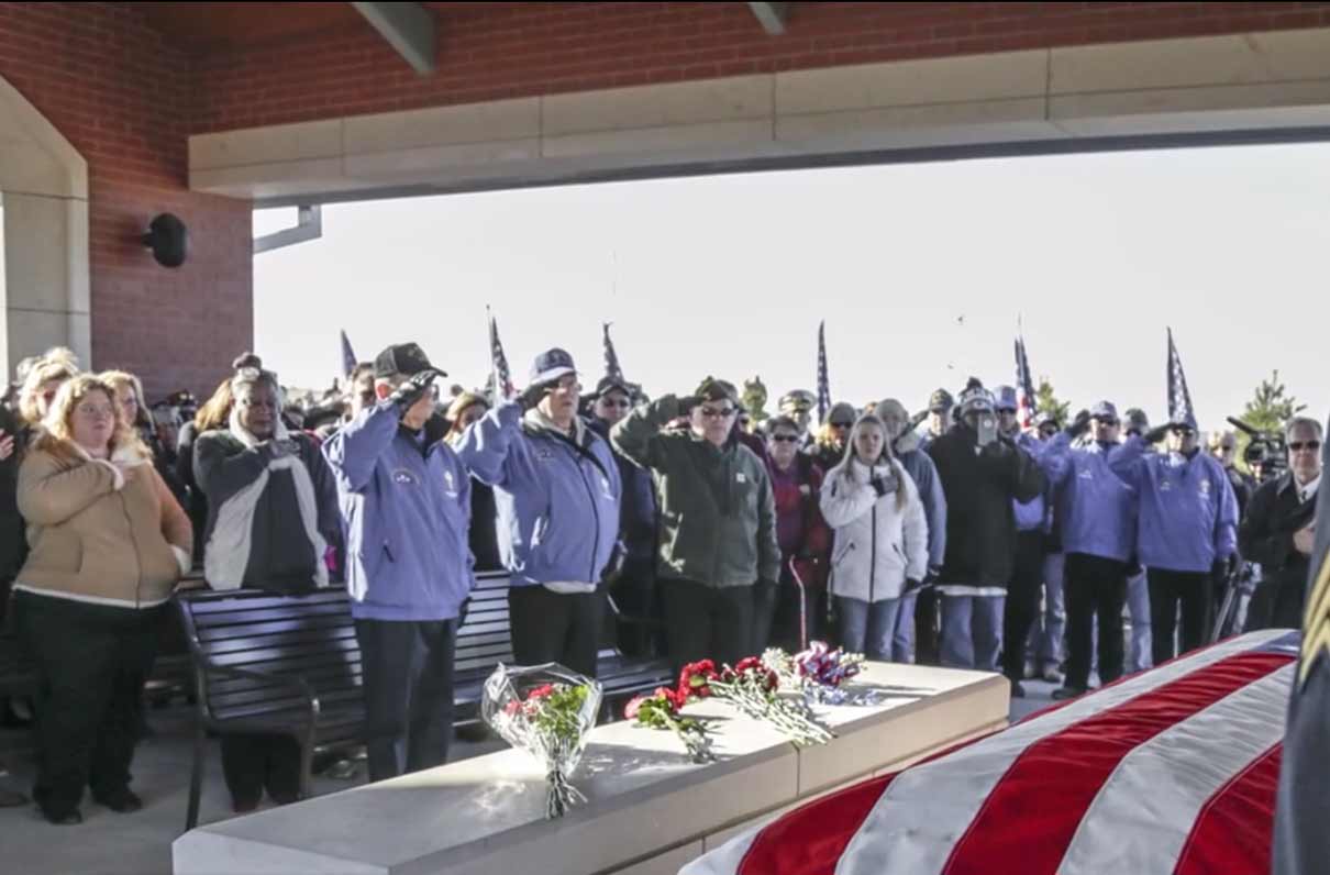 This Forgotten Vet's Funeral Went Viral: Here's How This  MOAA Chapter Made It Happen