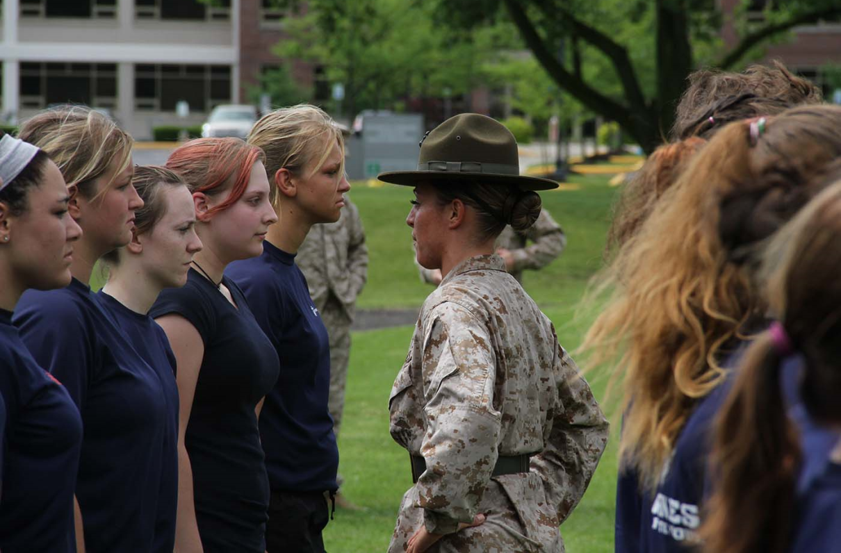 Proposal Could Require Women to Register for the Draft