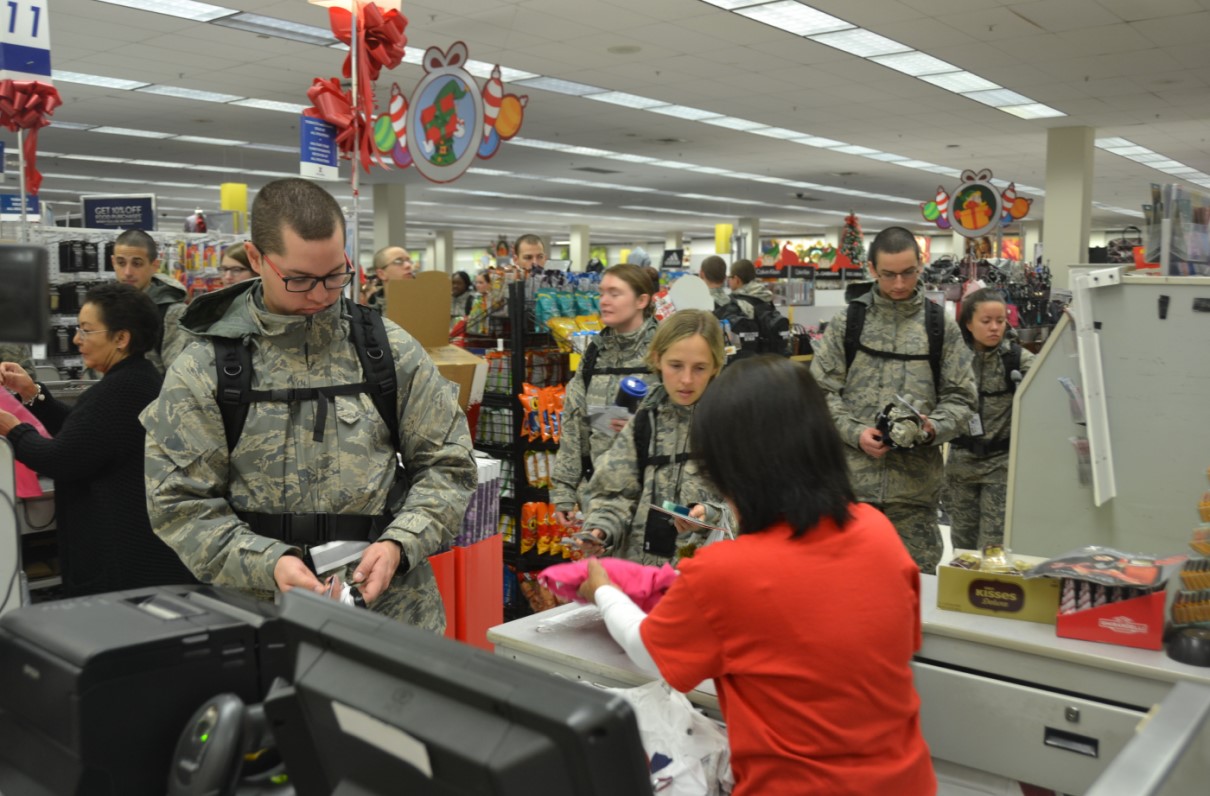 Military Exchanges Urge Customers Not to Wait on Holiday Shopping